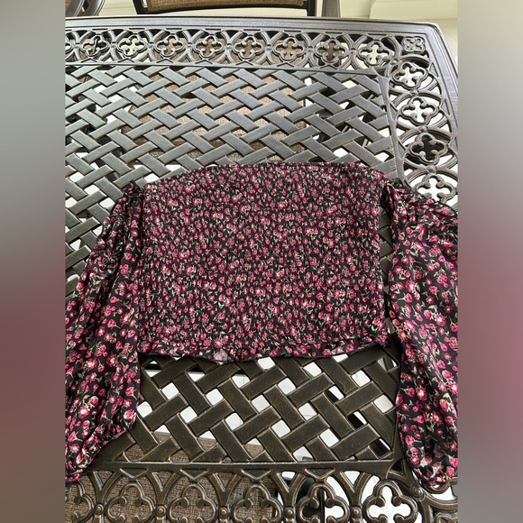 Wild fable floral top off the shoulder - Picture 6 of 6